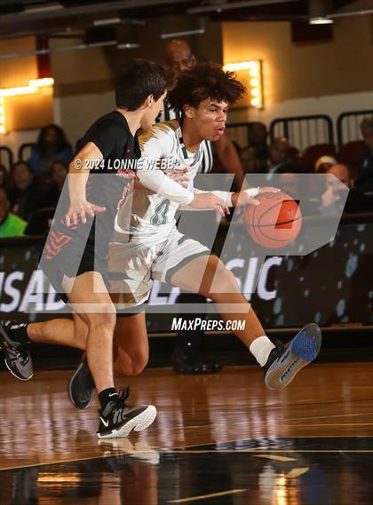 Thumbnail 1 in Yorktown vs. Mamaroneck (Slam Dunk Showcase) photogallery.