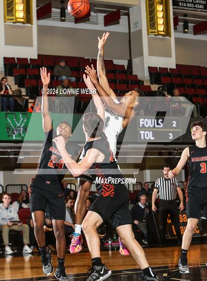 Thumbnail 2 in Yorktown vs. Mamaroneck (Slam Dunk Showcase) photogallery.