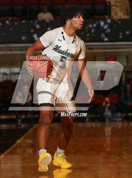 Thumbnail 2 in Yorktown vs. Mamaroneck (Slam Dunk Showcase) photogallery.