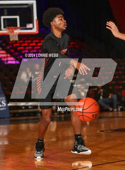 Thumbnail 2 in Yorktown vs. Mamaroneck (Slam Dunk Showcase) photogallery.