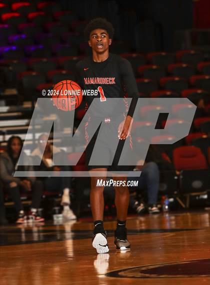 Thumbnail 3 in Yorktown vs. Mamaroneck (Slam Dunk Showcase) photogallery.