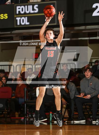 Thumbnail 3 in Yorktown vs. Mamaroneck (Slam Dunk Showcase) photogallery.