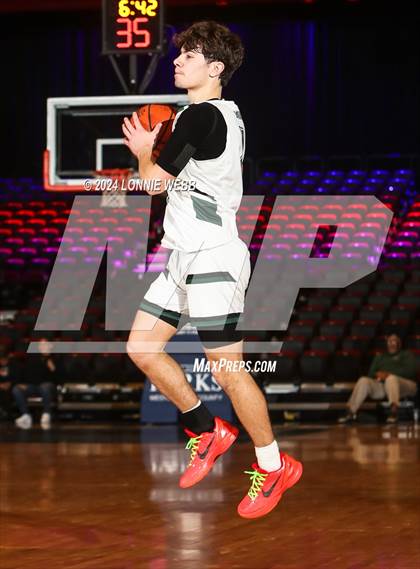 Thumbnail 2 in Yorktown vs. Mamaroneck (Slam Dunk Showcase) photogallery.