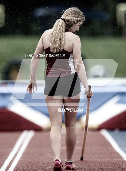 Thumbnail 1 in CIF Central Section Masters Track & Field Championship photogallery.