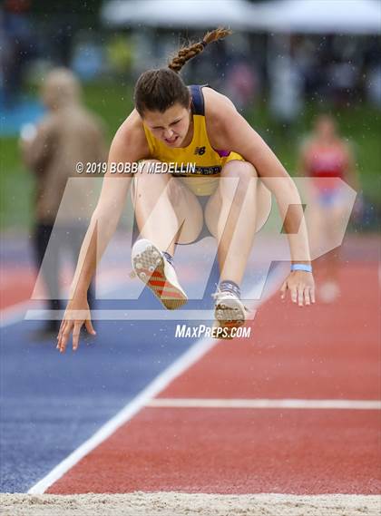 Thumbnail 1 in CIF Central Section Masters Track & Field Championship photogallery.