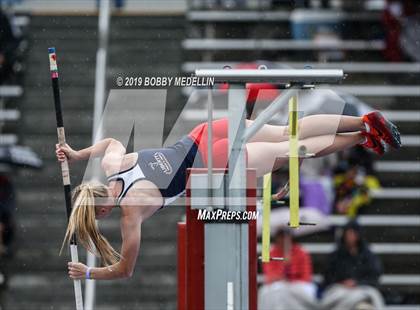 Thumbnail 1 in CIF Central Section Masters Track & Field Championship photogallery.