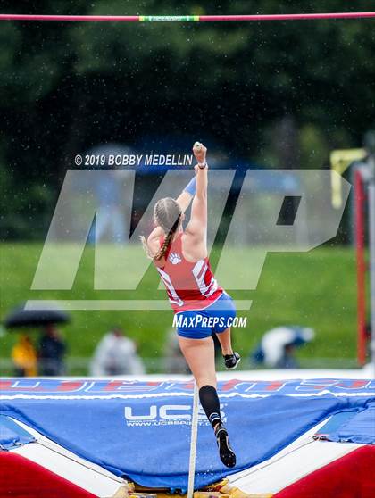 Thumbnail 3 in CIF Central Section Masters Track & Field Championship photogallery.