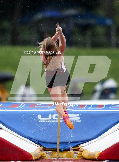 Thumbnail 1 in CIF Central Section Masters Track & Field Championship photogallery.