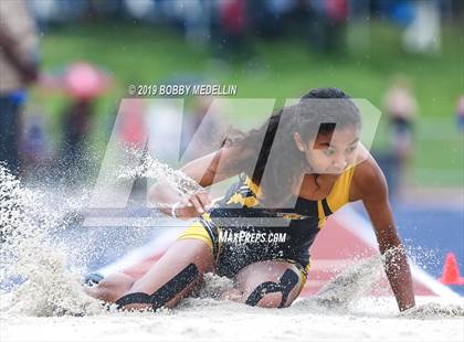Thumbnail 2 in CIF Central Section Masters Track & Field Championship photogallery.