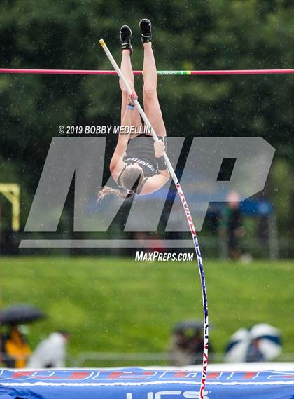 Thumbnail 2 in CIF Central Section Masters Track & Field Championship photogallery.