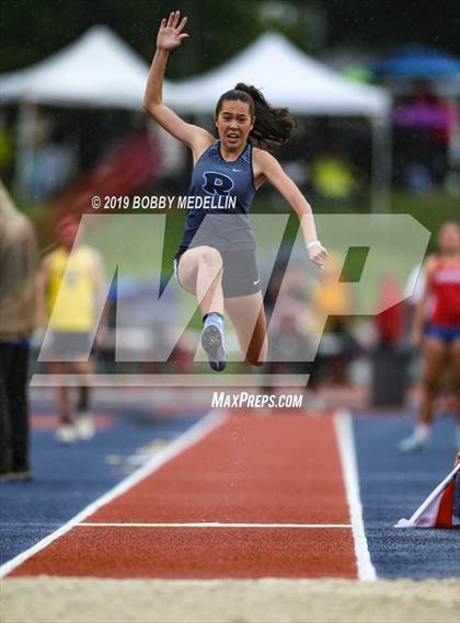 Thumbnail 3 in CIF Central Section Masters Track & Field Championship photogallery.