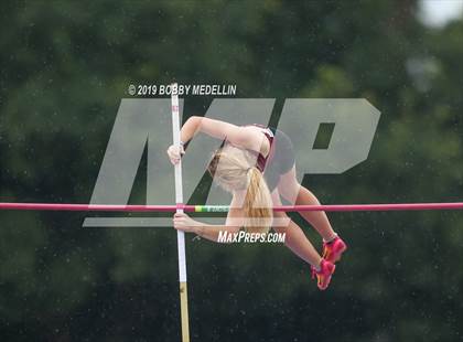 Thumbnail 3 in CIF Central Section Masters Track & Field Championship photogallery.