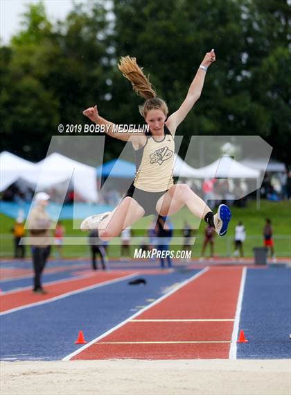 Thumbnail 1 in CIF Central Section Masters Track & Field Championship photogallery.