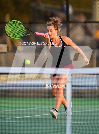 Thumbnail 3 in Mepham @ Oceanside photogallery.