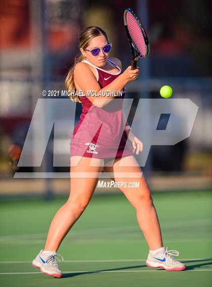 Thumbnail 1 in Mepham @ Oceanside photogallery.