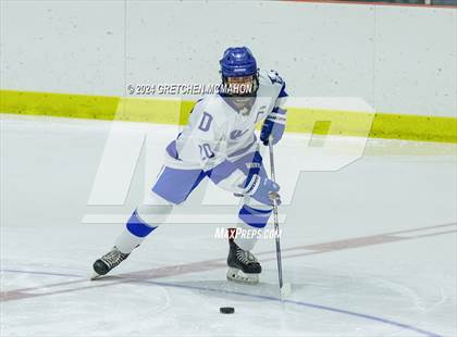 Thumbnail 2 in Wilton @ Darien photogallery.
