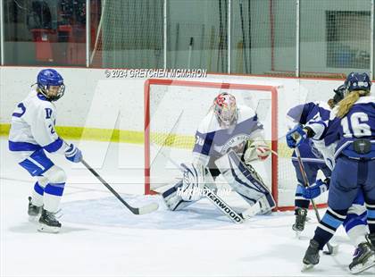 Thumbnail 2 in Wilton @ Darien photogallery.