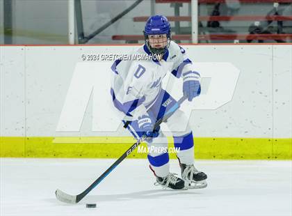 Thumbnail 3 in Wilton @ Darien photogallery.