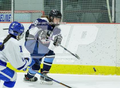 Thumbnail 2 in Wilton @ Darien photogallery.