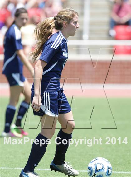 Thumbnail 2 in Washington vs. West Stokes (NCHSAA 2A Final) photogallery.