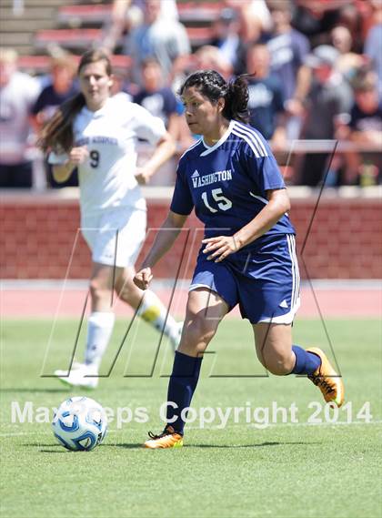 Thumbnail 1 in Washington vs. West Stokes (NCHSAA 2A Final) photogallery.
