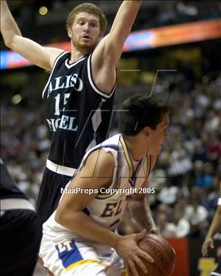 Thumbnail 3 in Aliso Niguel vs. El Toro (Sec. I-A Final)#1 photogallery.