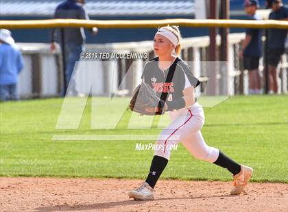 Thumbnail 1 in Farmington vs. Brookland (AAA 4A Semifinal) photogallery.