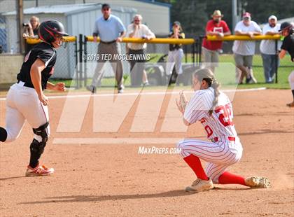 Thumbnail 3 in Farmington vs. Brookland (AAA 4A Semifinal) photogallery.