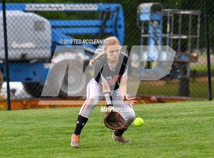Thumbnail 3 in Farmington vs. Brookland (AAA 4A Semifinal) photogallery.