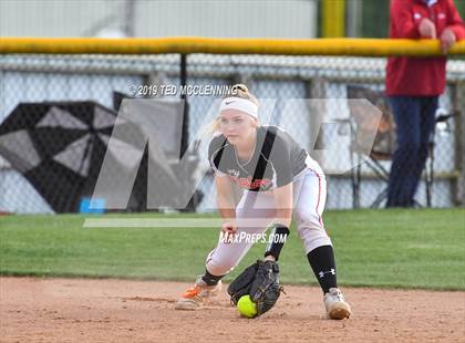 Thumbnail 3 in Farmington vs. Brookland (AAA 4A Semifinal) photogallery.