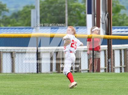 Thumbnail 3 in Farmington vs. Brookland (AAA 4A Semifinal) photogallery.
