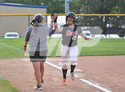 Thumbnail 3 in Farmington vs. Brookland (AAA 4A Semifinal) photogallery.