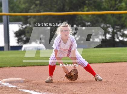Thumbnail 1 in Farmington vs. Brookland (AAA 4A Semifinal) photogallery.