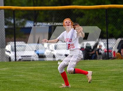 Thumbnail 2 in Farmington vs. Brookland (AAA 4A Semifinal) photogallery.