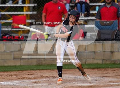 Thumbnail 1 in Farmington vs. Brookland (AAA 4A Semifinal) photogallery.