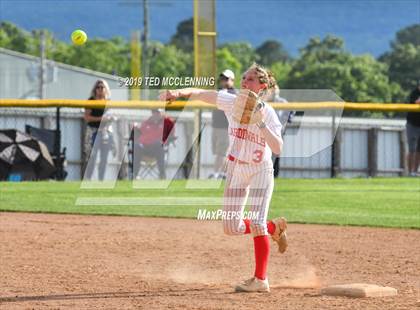 Thumbnail 2 in Farmington vs. Brookland (AAA 4A Semifinal) photogallery.