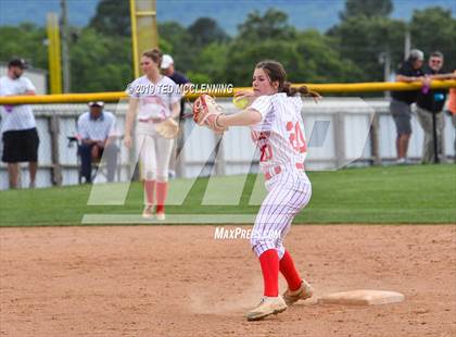 Thumbnail 2 in Farmington vs. Brookland (AAA 4A Semifinal) photogallery.