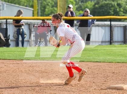 Thumbnail 3 in Farmington vs. Brookland (AAA 4A Semifinal) photogallery.