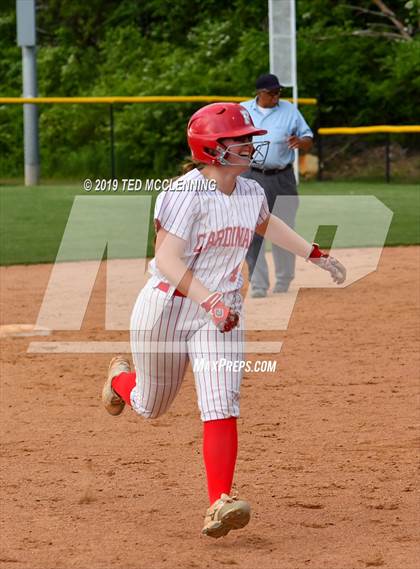 Thumbnail 1 in Farmington vs. Brookland (AAA 4A Semifinal) photogallery.