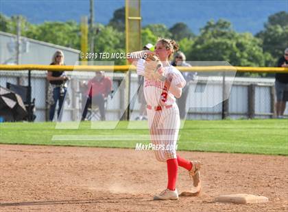 Thumbnail 1 in Farmington vs. Brookland (AAA 4A Semifinal) photogallery.