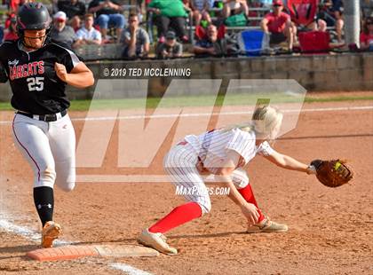 Thumbnail 1 in Farmington vs. Brookland (AAA 4A Semifinal) photogallery.