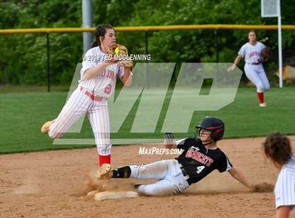 Thumbnail 3 in Farmington vs. Brookland (AAA 4A Semifinal) photogallery.