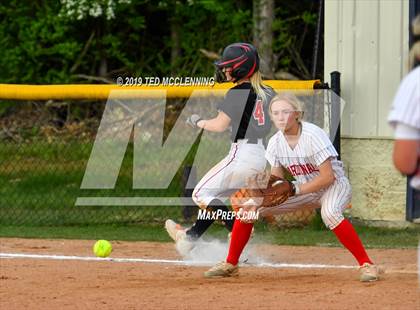 Thumbnail 2 in Farmington vs. Brookland (AAA 4A Semifinal) photogallery.