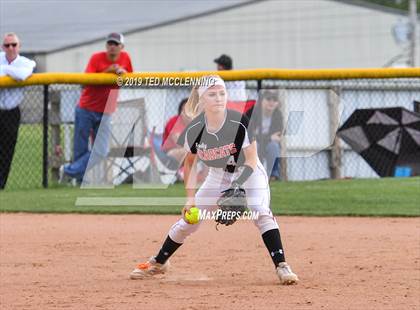 Thumbnail 2 in Farmington vs. Brookland (AAA 4A Semifinal) photogallery.