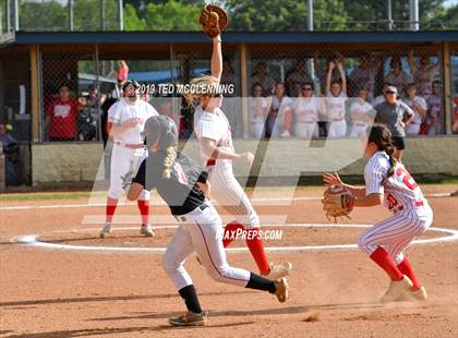 Thumbnail 1 in Farmington vs. Brookland (AAA 4A Semifinal) photogallery.