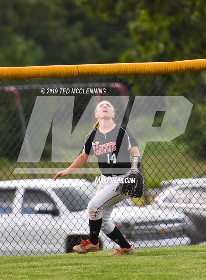 Thumbnail 2 in Farmington vs. Brookland (AAA 4A Semifinal) photogallery.