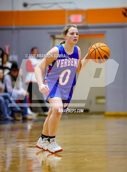 Thumbnail 1 in Maplesville vs Verbena (Chilton County Tournament Round 1) photogallery.