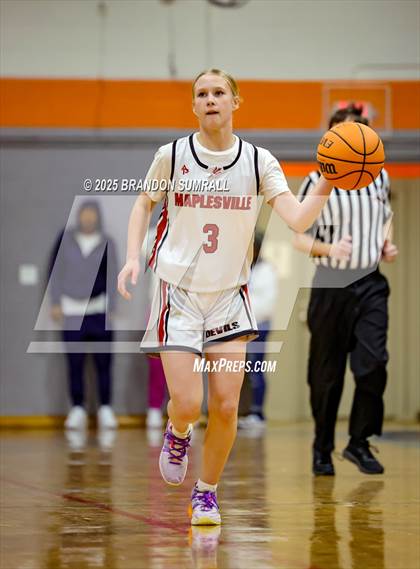 Thumbnail 1 in Maplesville vs Verbena (Chilton County Tournament Round 1) photogallery.