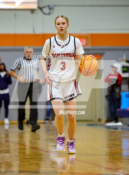 Thumbnail 3 in Maplesville vs Verbena (Chilton County Tournament Round 1) photogallery.