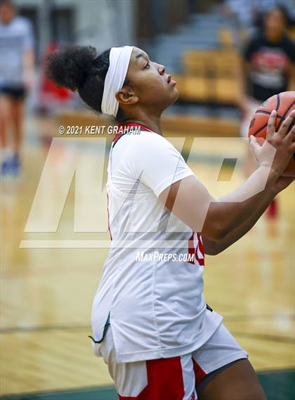 Thumbnail 3 in Noblesville @ Lawrence North photogallery.